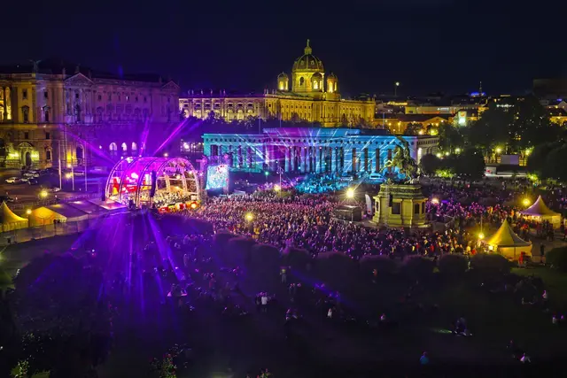 Heldenplatz wird zur Auseinandersetzung mit NS-Tätern