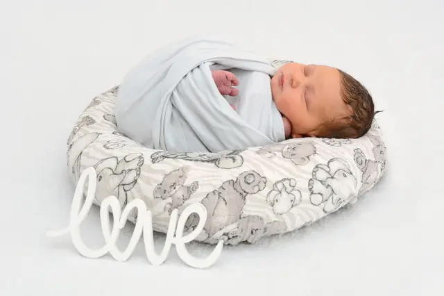 Name: Markus Stefan
Geburtsdatum: 15.04.2026
Gewicht: 3.300 g
Größe: 52 cm
Eltern: Sarah und Stefan Huber aus Kammern im Liesingtal | Foto: Babysmile