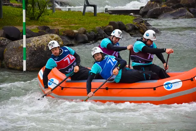 Erstes internationales Ausrufezeichen gesetzt: Beim Weltcup-Auftakt belegte das Wildalpener Team Rang acht in der Gesamtwertung. | Foto: World Rafting Federation
