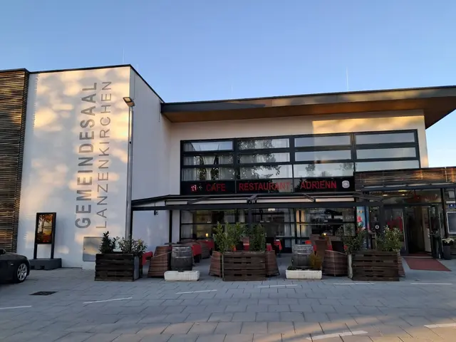 Café Restaurant Adrienn | Foto: Binder