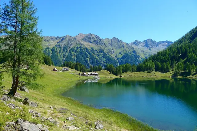 Österreich selbst blieb dennoch das mit Abstand beliebteste Reiseziel. Knapp die Hälfte aller Urlaubsreisen führte ins Inland. (Symbolbild) | Foto: pixabay / shogun