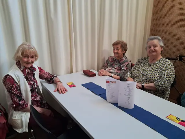 Pensionistenverein Lanzenkirchen: Gertrude Horvath, Anna Klawatsch und Anna Klinger | Foto: Binder