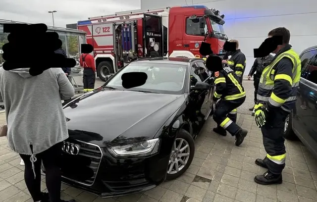 Einsatzkräfte vor Ort. | Foto: Fire Veiter - FF St.Veit/Glan
