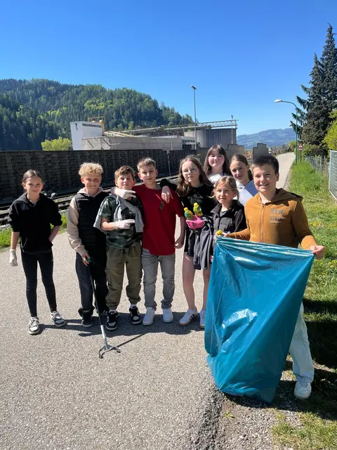 Die fleißigen Schülerinnen und Schüler | Foto: Privat