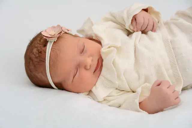 Name: Lana
Geburtsdatum: 17.04.2026
Gewicht: 3.750 g
Größe: 55 cm
Eltern: Irina und Dario Drljepan aus Kapfenberg | Foto: Babysmile