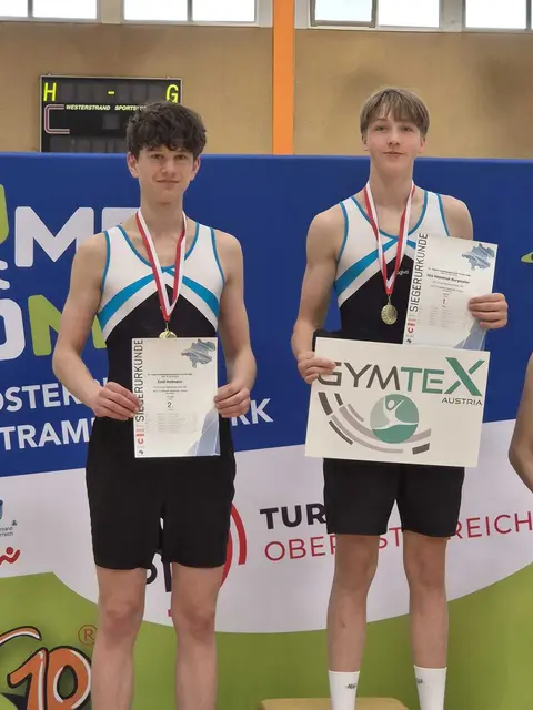 Emil Hofmann und Landesmeister Nils Burgstaller. | Foto: TV Mettmach
