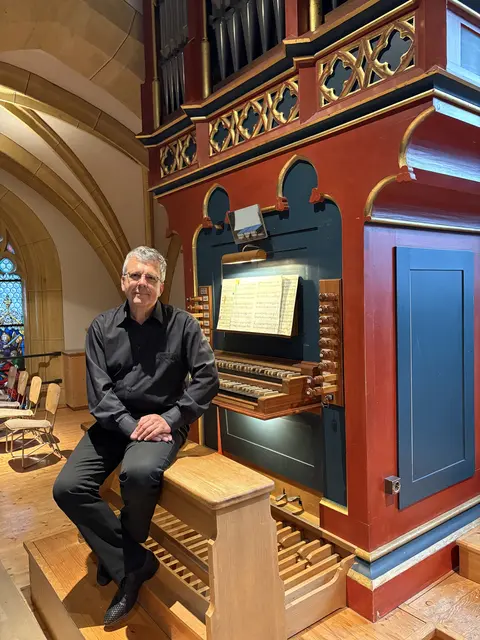 Peter Waldner gab am 29. April ein Orgelkonzert in der Stadtpfarrkirche Landeck.  | Foto: Elisabeth Zangerl