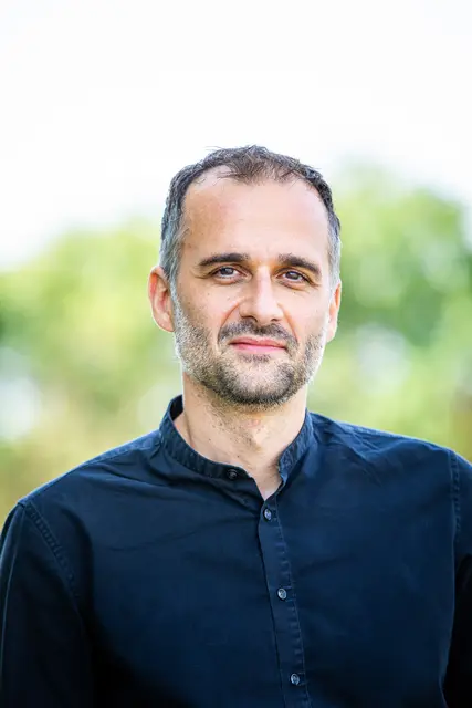 Florian Maringer, Geschäftsführer der IG Windkraft: Moderne Windkraftprojekte werden so umgesetzt, dass Eingriffe in Natur und Landschaft möglichst gering bleiben. | Foto: Astrid Knie