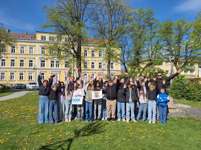 Schüler freuen sich über COOL-Zertifizierung
