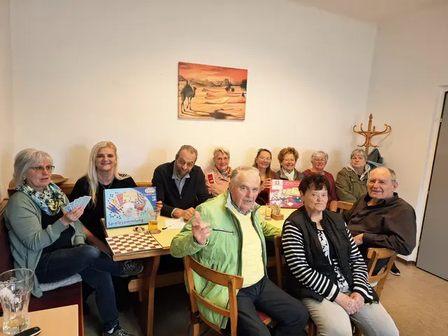 Zahlreiche Mitglieder nutzten die Gelegenheit, um gemeinsam einen unterhaltsamen Nachmittag zu verbringen. | Foto: NÖ Senioren