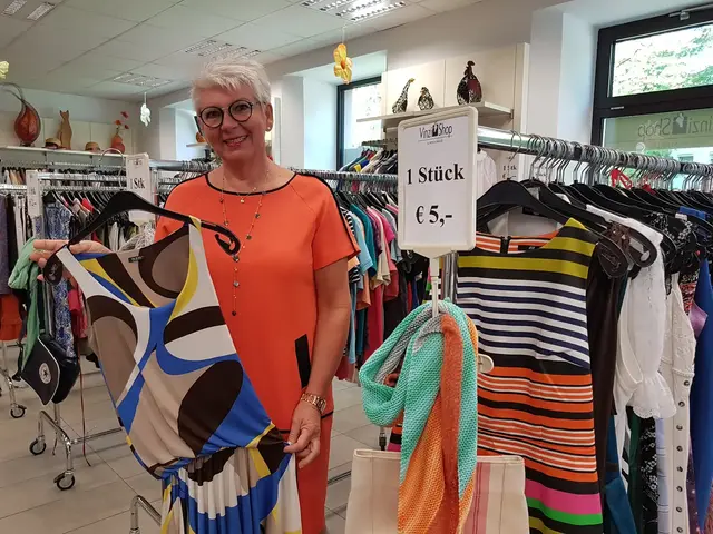Vinzishop-Leiterin Susanne Hauptmann freut sich mit ihrem Team auf viele Kundinnen und Kunden.  | Foto: Vinzi Werke