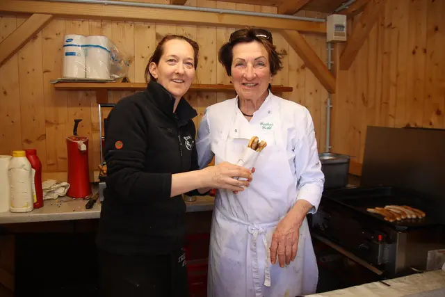 "Hexen-Bosna" boten Sabine und Antonia Gerbl an.