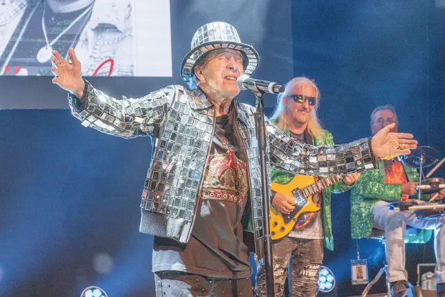 Fit wie eh und je: Alex Rehak rockte die Bühne in Sinabelkirchen.