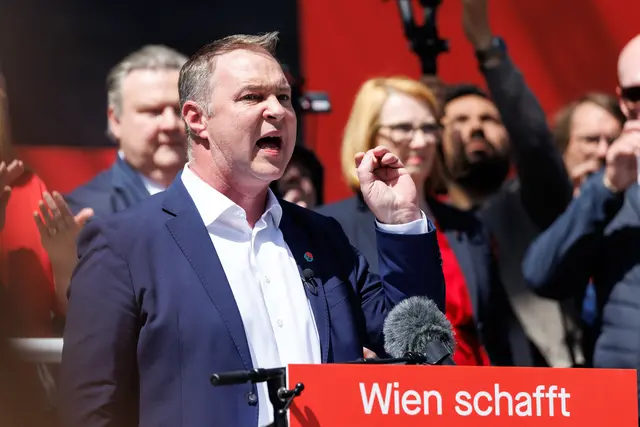 Seine bereits dritte Maiaufmarsch-Rede, seit er zum Parteichef gewählt wurde, begann er mit dem Satz: „Was für ein Bild, was für eine Kraft, die wir uns hier gegenseitig schenken!“. Die Rede war durchaus kämpferisch und teilweise laut. | Foto: APA-Images / APA / FLORIAN WIESER