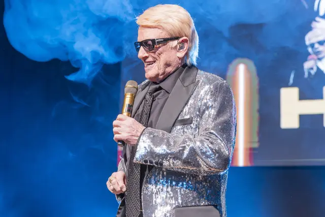 Der deutsche Musiker Heino bei seinem Auftritt in Sinabelkirchen.