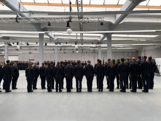 Die Formation der Polizeischülerinnen und -schüler | Foto: Bernd Dorner