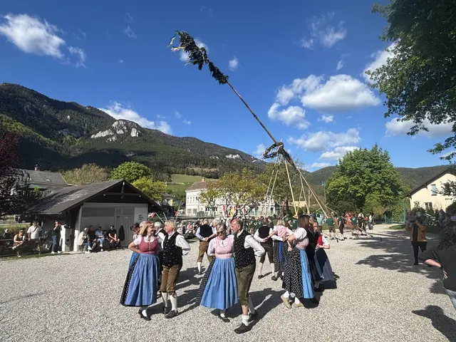 Mai-Brauchtum wurde in Payerbach gepflegt. | Foto: Christoph Rella