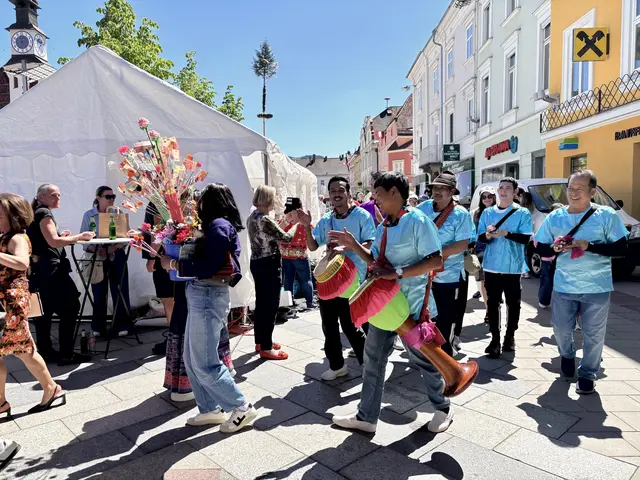 Trommler zogen über den Hauptplatz.