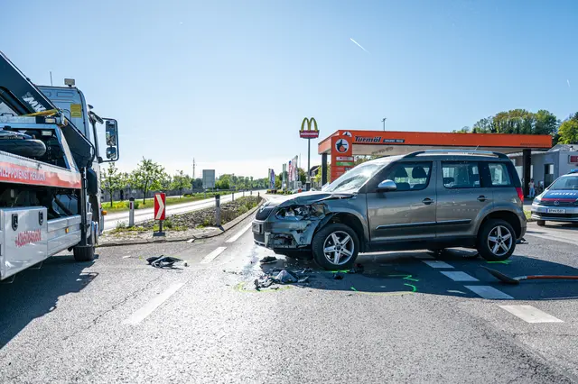 Auto und Motorrad krachten zusammen – Sperre und Stau
