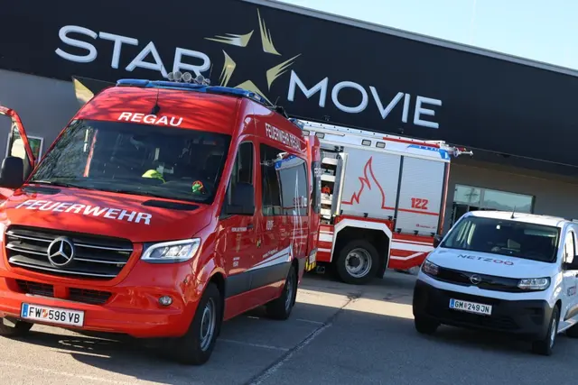Feuerwehr evakuiert Star-Movie, Feuer rasch gelöscht