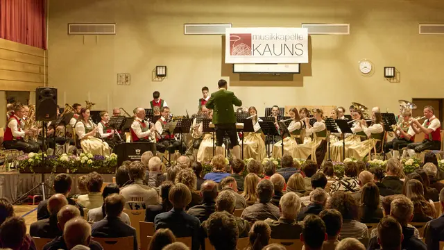 Märsche, Polkas und moderne Klänge begeisterten Zuhörer:innen | Foto: MK Kauns