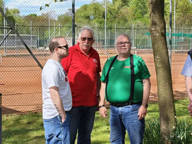 Gemeinderat Patrick Reinisch, Gemeinderat Walter Böhm, Minigolf-Obmann Ernst Mayer