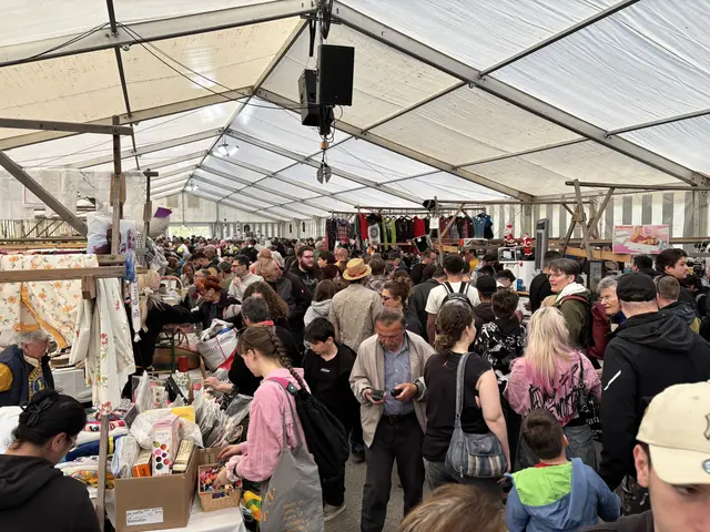 Der Ansturm auf den 49. Flohmarkt des Lionsclubs Reutte war einmal mehr riesig. | Foto: MeinBezirk