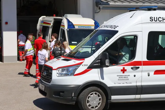 Personensuche nach Unfalllenker nach nächtlichem Unfall