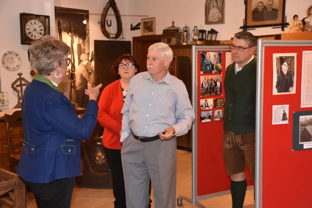 Rekordbesuch bei „Persönlichkeiten gestern und heute" in der Heimatstube Pabneukirchen 2026.  | Foto: Zinterhof