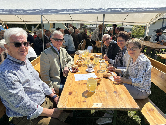 Viele Besucher feierten beim Maifest in Eschenau. | Foto: Jana Zuser