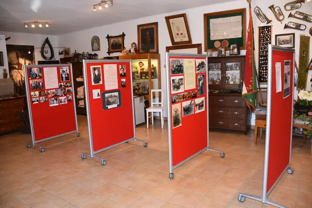 Rekordbesuch bei „Persönlichkeiten gestern und heute" in der Heimatstube Pabneukirchen 2026.  | Foto: Zinterhof