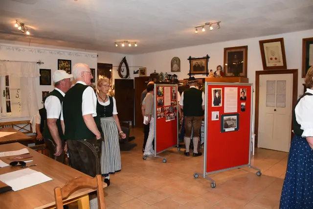 Rekordbesuch bei „Persönlichkeiten gestern und heute" in der Heimatstube Pabneukirchen 2026.  | Foto: Zinterhof