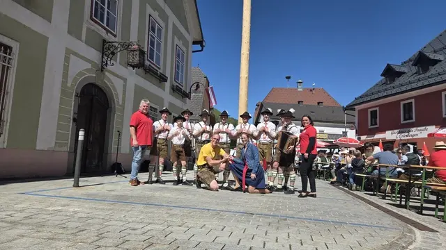 Maifest 2026 in Hollenstein stand ganz im Zeichen besonderer Jubiläen