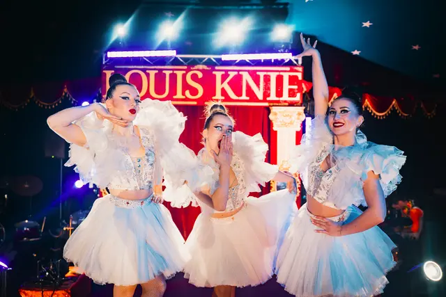 Für das artistische Programm sorgten unter anderem die Dolly Power Dancers mit einem eleganten Circus-Ballett. | Foto: Jolanda Hofmann