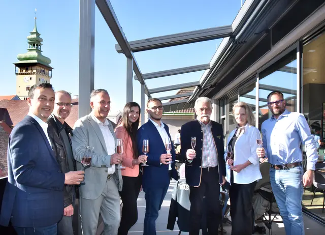 Daniel Wöhrer, Stefan Fehringer, Jürgen Schuster, Petra Schopf, Jan Pucher, Johann Gebhart, Eva Köllner und Gatte | Foto: Herbert Schleich