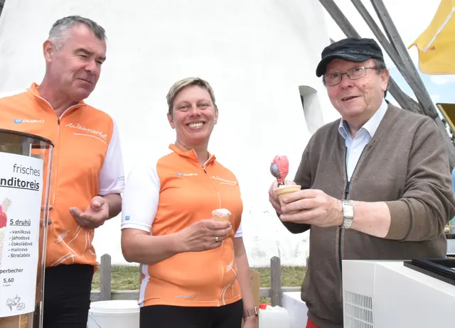 Traditionelles Handwerk und Genuss beim Windmühlenfest in Retz