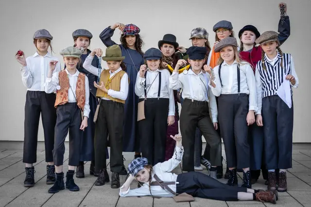 Das Musical Oliver Twist begeisterte das Publikum in Schwaz.  | Foto: LTF