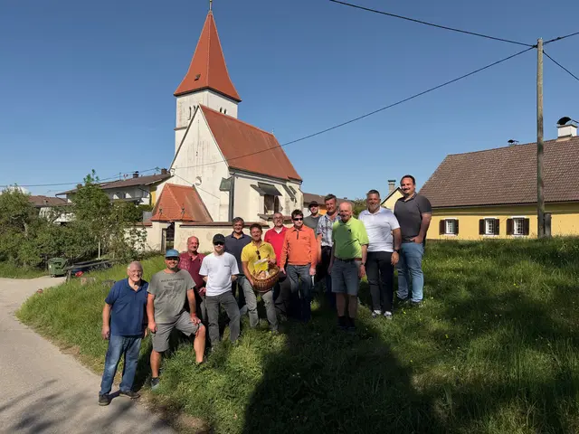 Die Florianisänger aus St. Marxen pflegen den alten Brauch und freuen sich, damit auch die Gemeinschaft im Ort zu stärken. | Foto: Privat