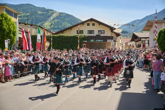 Die Bag Pipes Österreich begeisterten die tausenden Zuseherinnen und Zuseher.

