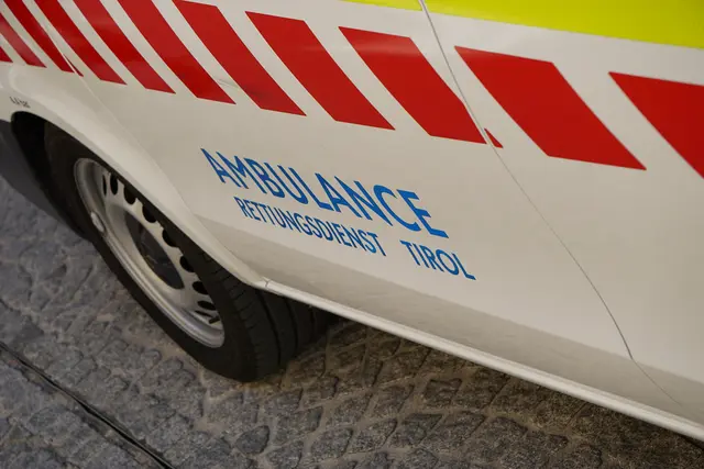 Zwei Alpinunfälle in Tirol forderten am Sonntag den Einsatz von Bergrettung und Notarzthubschraubern – die verletzten Wanderer wurden in steilem Gelände geborgen. | Foto: Symbolbild: MeinBezirk/sprenger