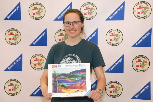 Anna Egger aus Villach puzzelte sich auf den dritten Platz.  | Foto: Ravensburger