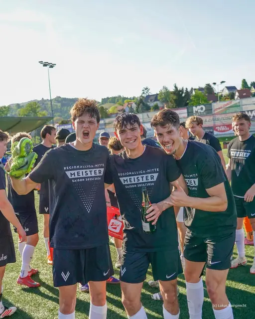 Oh, wie ist das schön! Die Voitsberger jubelten über den Meistertitel. | Foto: Lukas Reinprecht