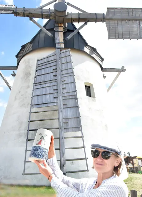 Die Retzer Windmühle im strahlenden Frühsommerlicht | Foto: Herbert Schleich
