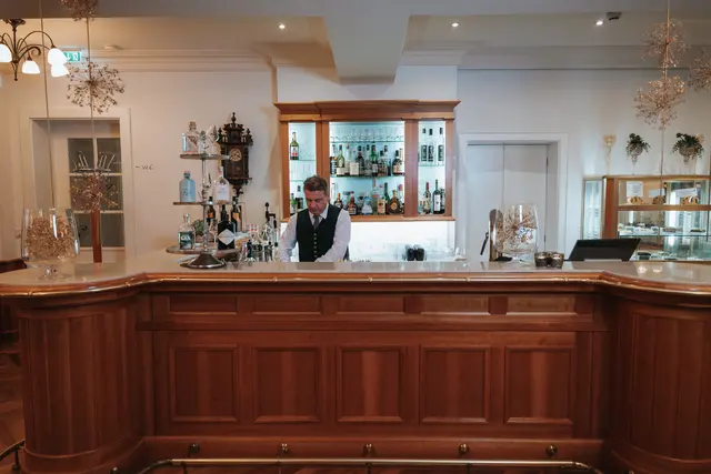 Traditionelles Kaffeehaus in der Seevilla | Foto: Karl Steinegger