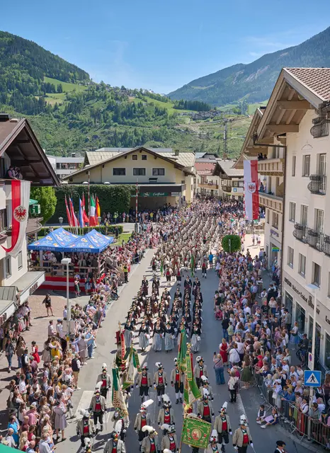 „Ein Tal trägt Tracht" heißt es auch beim Gauder Fest.

