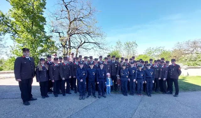 Die Statzendorfer Feuerwehrmitgleider waren für das Florianifest fein herausgeputzt. | Foto: FF Statzendorf