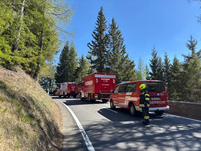 Ein Motorradunfall hielt die Feuerwehren auf Trab. | Foto: FF/Zeiler