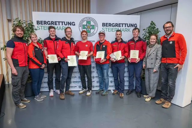 Sechs Retter wurden für ihren Einsatz am Hochschwab geehrt