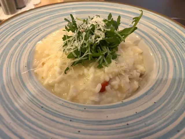 Das Spargelrisotto präsentiert sich cremig, wenngleich etwas weich in der Konsistenz. | Foto: Genussspecht