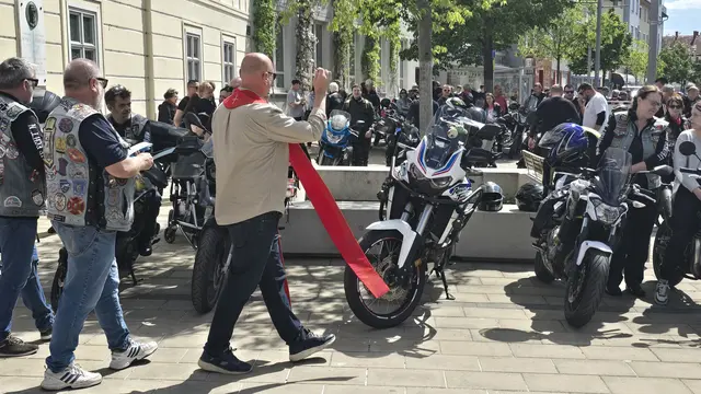 Traditioneller Termin für Zweiradfahrer aller Art ist die Motorradsegnung  | Foto: Andreas Sterba/zVg